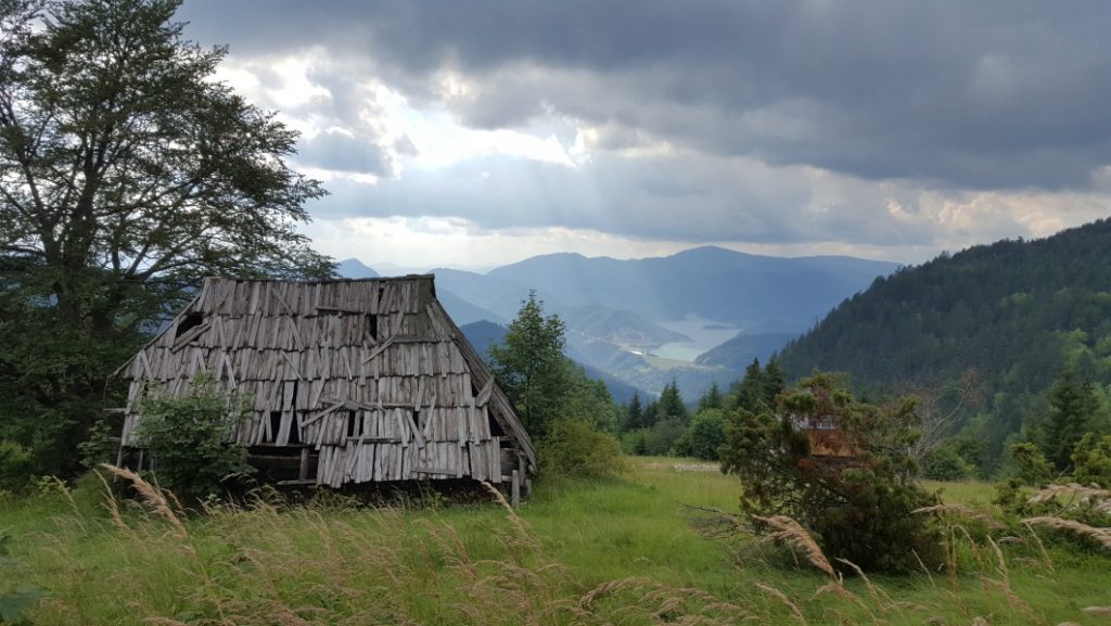 Blick auf Zaovine Stausee.